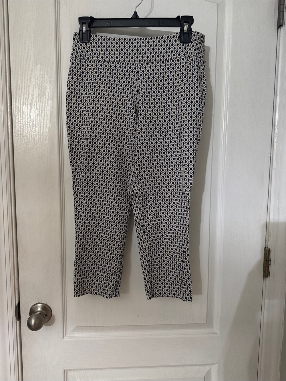 Women’s Black and White Geometric Print Dress Pants